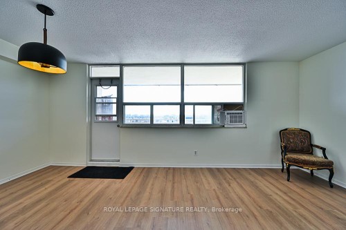 1015-2550 Pharmacy Avenue, Toronto, ON - Indoor Photo Showing Other Room
