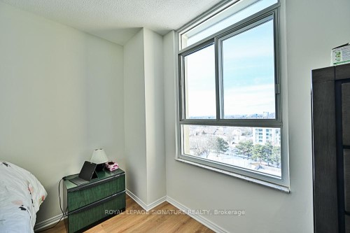 1015-2550 Pharmacy Avenue, Toronto, ON - Indoor Photo Showing Other Room