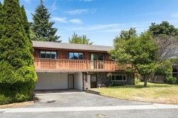 1655 Hybury Pl  Saanich, BC V8N 5L3