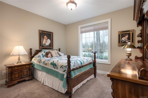 3936 Creekside Dr, Bowser, BC 