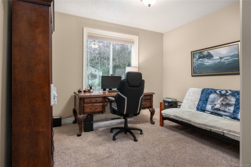 3936 Creekside Dr, Bowser, BC 