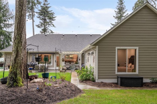 3936 Creekside Dr, Bowser, BC 