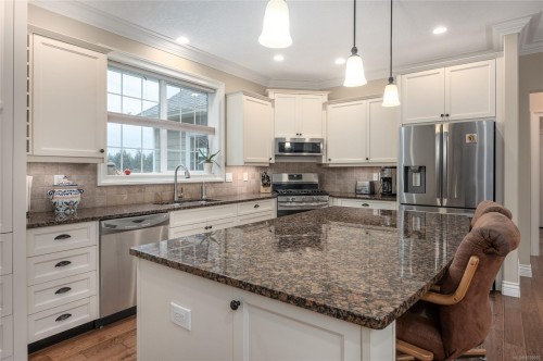 3936 Creekside Dr, Bowser, BC 