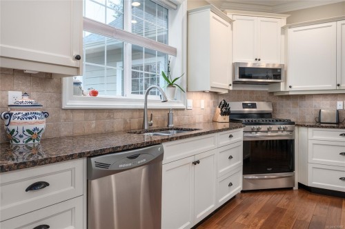 3936 Creekside Dr, Bowser, BC 