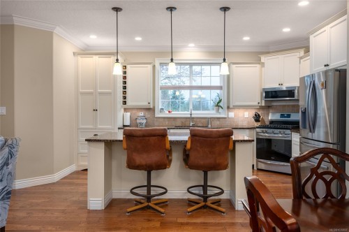 3936 Creekside Dr, Bowser, BC 