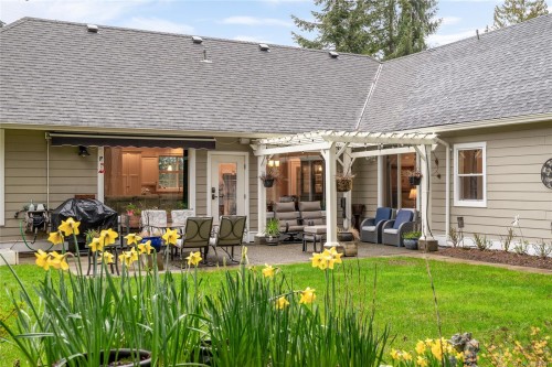 3936 Creekside Dr, Bowser, BC 