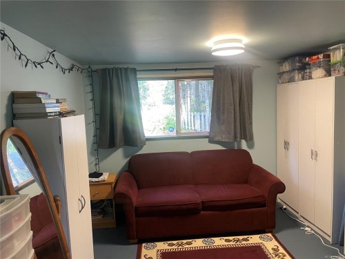 247 Huson Rd, Qualicum Beach, BC 
