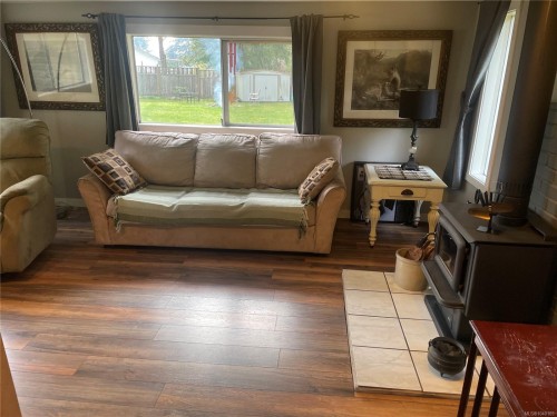 247 Huson Rd, Qualicum Beach, BC 