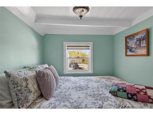 9 Loop Road, Happy Adventure, NL 