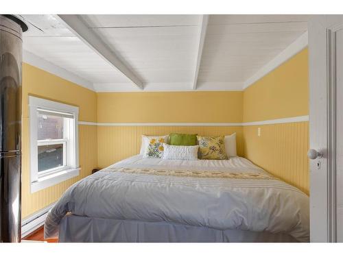 9 Loop Road, Happy Adventure, NL 