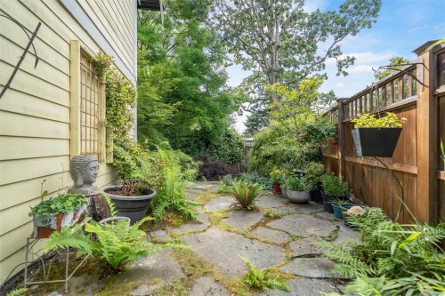 3962 Stan Wright Lane, Saanich, BC 