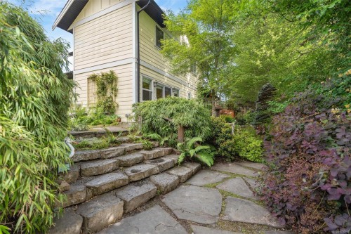 3962 Stan Wright Lane, Saanich, BC 