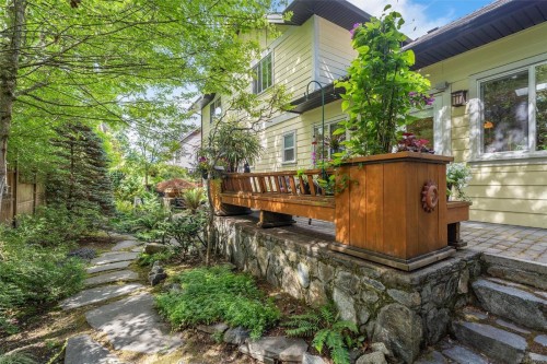 3962 Stan Wright Lane, Saanich, BC 