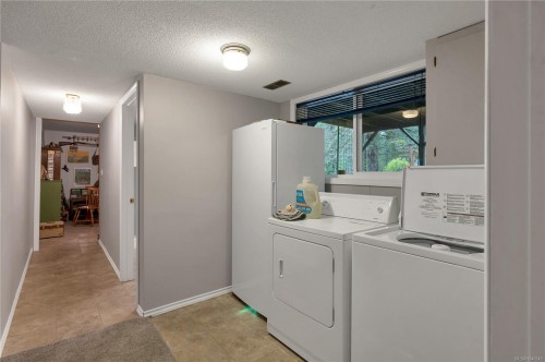 4040 York Rd, Campbell River, BC 