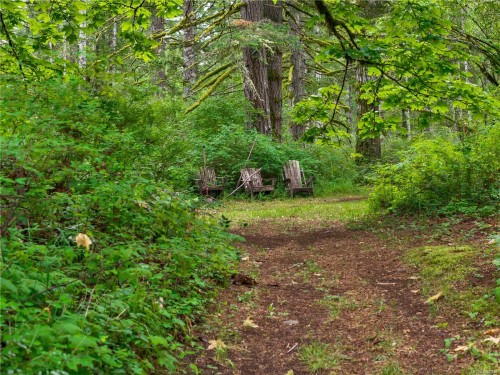 4040 York Rd, Campbell River, BC 