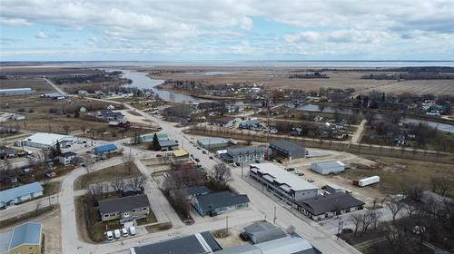 70 Main St, Riverton, MB 