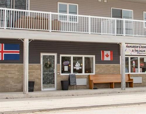 70 Main St, Riverton, MB 