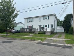 29-31 Fourth ST Moncton, NB E1E 3H2
