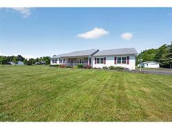 13 Maple ST  Petitcodiac, NB E4Z 4M5