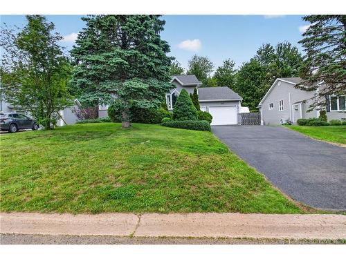 221 Manon St, Dieppe, NB 