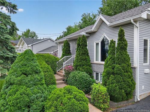 221 Manon St, Dieppe, NB 