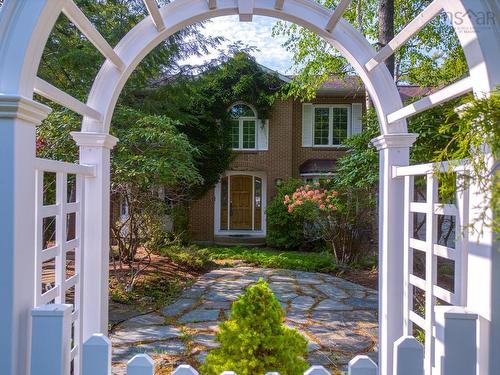 23 Falcon Place, Halifax, NS 