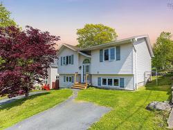 12-1/2 Mountain Road  Halifax, NS B3N 1A2