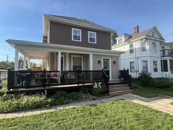 145 Willow Avenue  New Glasgow, NS B2H 1Z6