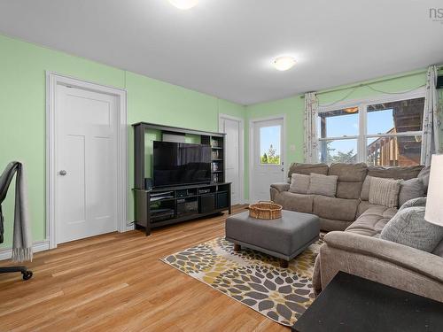 16 Mica Crescent, Halifax, NS 