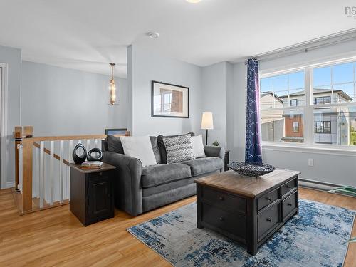 16 Mica Crescent, Halifax, NS 