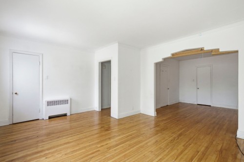 Salon - 1110 5E Avenue, Montréal (Verdun/Île-Des-Soeurs), QC 