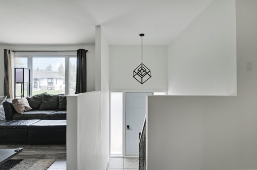Hall d'entrée/Vestibule - 137 Rue Miller, Shannon, QC 