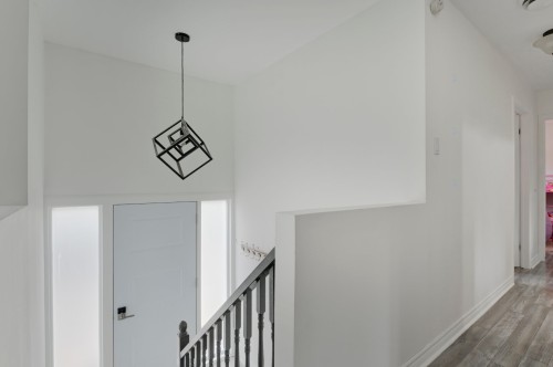 Corridor - 137 Rue Miller, Shannon, QC 
