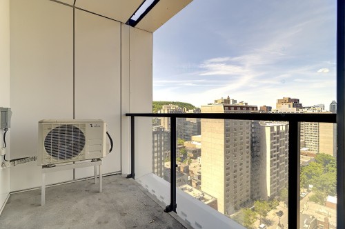 Balcon - 1907-2300 Rue Tupper, Montréal (Ville-Marie), QC 