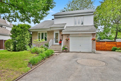 19 Rue de Joliette  Blainville, QC J7B 1L9