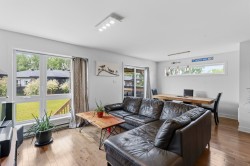 Salon - 
