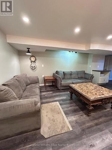 Lower - 15 Hildegard Drive, Hamilton (Vincent), ON 