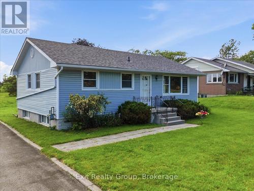 109 AIKINS ROAD  Quinte West (Sidney Ward), ON K8N 4Z2