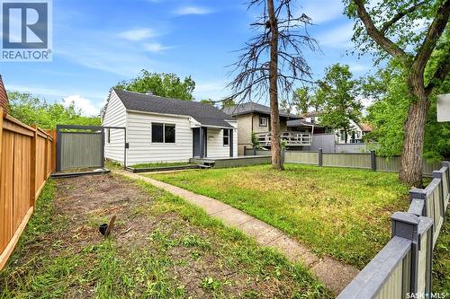922 Athol Street, Regina, SK 