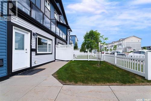 256 250 Akhtar Bend, Saskatoon, SK 