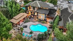 332 CARP HIGHLANDS COURT  Ottawa, ON K0A 1L0