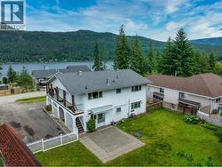 2440 Sunrise Boulevard Sorrento, BC V0E 2W2