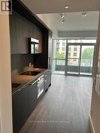 324 - 6 GREENBRIAR ROAD Toronto, ON M2K 0H6
