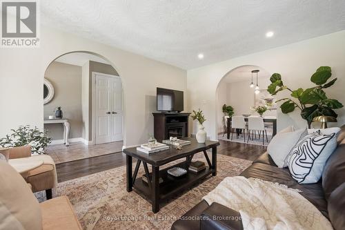 477 Queen Victoria Drive, Hamilton, ON 
