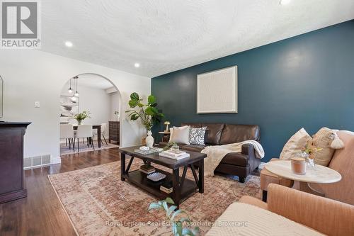 477 Queen Victoria Drive, Hamilton, ON 