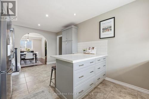 477 Queen Victoria Drive, Hamilton, ON 