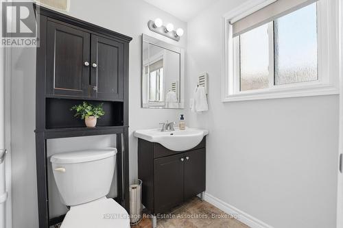 477 Queen Victoria Drive, Hamilton, ON 