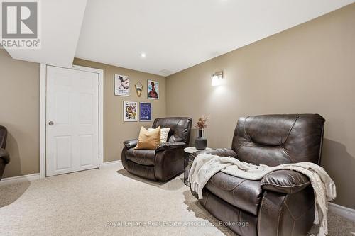477 Queen Victoria Drive, Hamilton, ON 