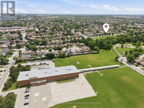 477 Queen Victoria Drive, Hamilton, ON 