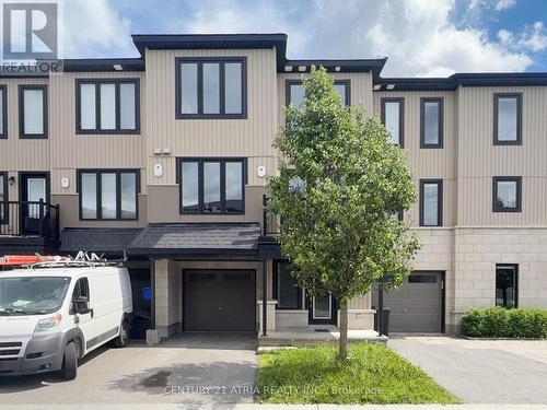 502 RADIANT PRIVATE  Ottawa, ON K2M 0M9